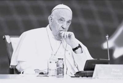 Pope Francis dies