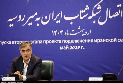 المركزي الإيراني: نستطيع التواصل مع أي بنك دون الحاجة إلى "سويفت"