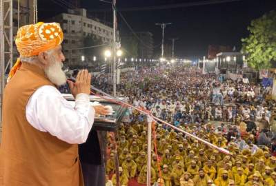 جمعية علماء الإسلام في باكستان: نقف جنباً إلى جنب مع الشعب الإيراني