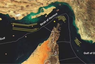 مقامات أمريكيون: إيران مستعدة لزرع الألغام في مضيق هرمز