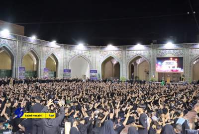تصاویر/ اجتماع باشکوه ۵ هزار نفره مهاجرین افغانستانی در شب شهادت امام سجاد(ع) با عنوان "لبیک یا حسین(ع)" در حرم رضوی   