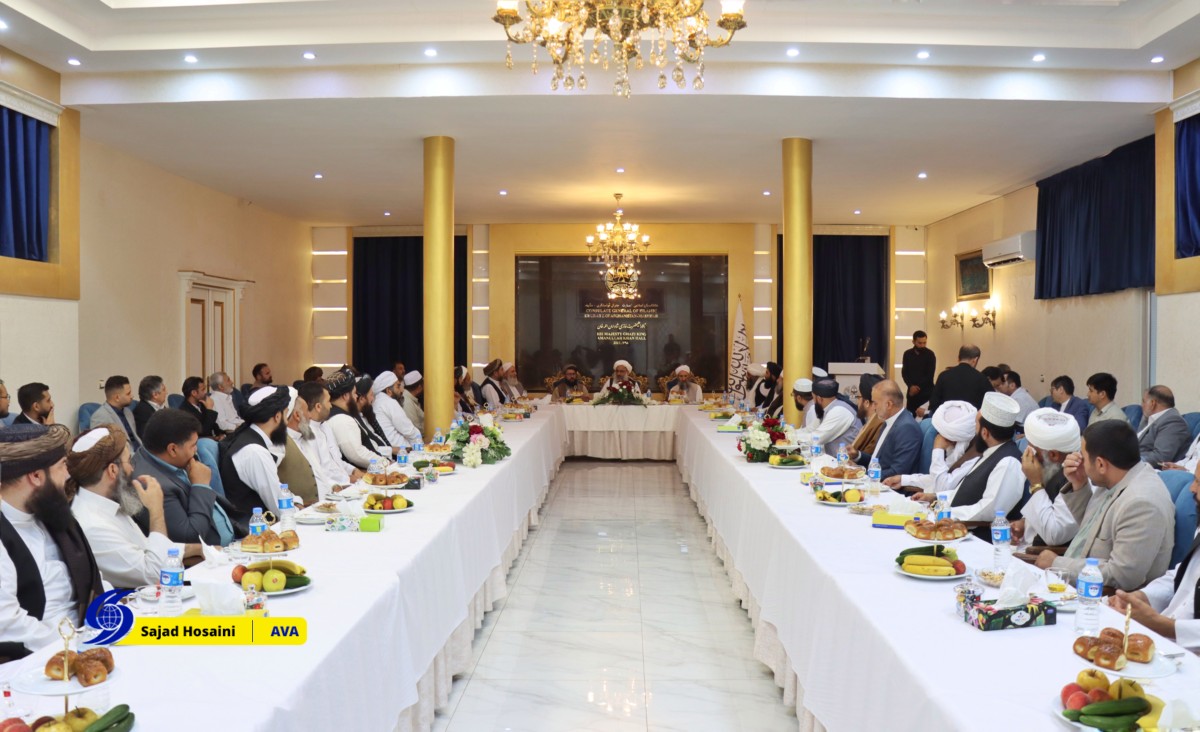 تصاویر/ دیدار رسمی والی هرات با نمایندگان مهاجرین افغانستانی در مشهد مقدس  