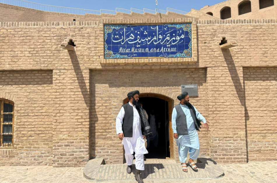 د اطلاعاتو او کلتور وزارت مرستیال هرات ته سفر وکړ؛ په ولایت کې د تاریخي اثارو د بیارغونې او ساتنې ټینګار وکړ