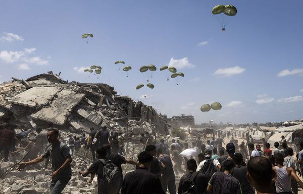 بسته‌های کمک هوایی به خیمه‌های آوارگان غزه آسیب زد
