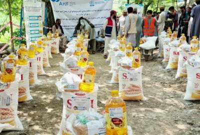 توزیع کمک‌های خوراکی برای ۱۴۲ خانواده نیازمند در ولسوالی دانگام کنر