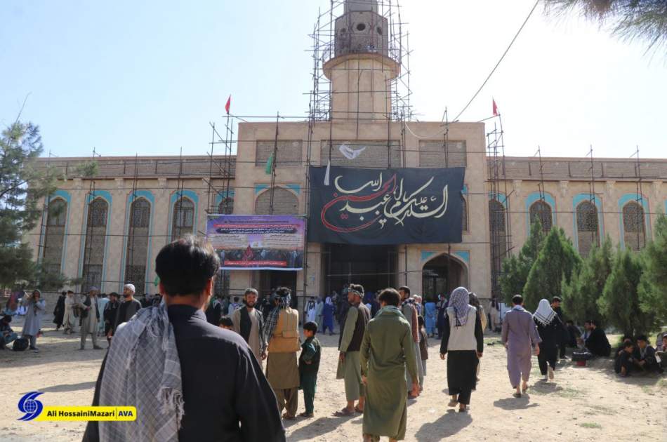 گزارش تصویری/ ده‌ها هزار عاشق حسین(ع) در حرم امام زاده یحیی (ع) سرپل  