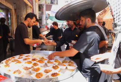 ویدئو/ موکب‌های بی‌ادعا؛ قلب تپنده خدمت در کوچه‌های کربلا  <img src="https://cdn.avapress.net/images/video_icon.png" width="16" height="16" border="0" align="top">