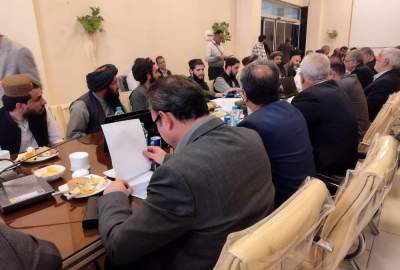 نشست مشترک افغانستان و ایران در مرز دوغارون؛ تأکید بر توسعه تجارت و رفع موانع ترانزیتی