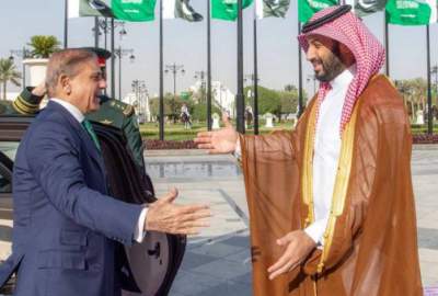 توقيع اتقاقية دفاعية استراتيجية بين السعودية وباكستان