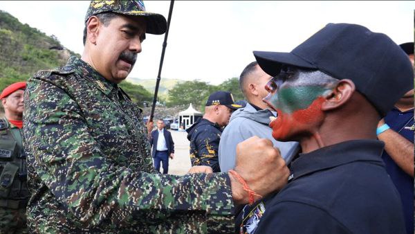 مادورو: تهدید‌های امریکا وحدت و مقاومت مردم ونزوئلا را بیشتر می‌کند