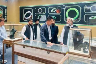 وزير الصناعة والتجارة الأفغاني يزور منشآت هاينان الاقتصادية في إطار زيارة رسمية إلى الصين