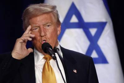 محاولة ترامب في الايام الاخيرة من حياته السياسية لاظهار وجه محب للسلام