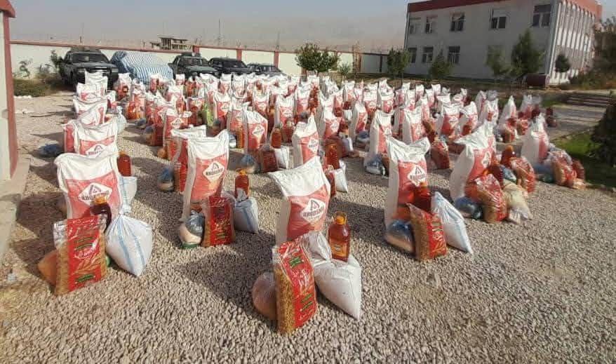 توزیع مواد غذایی برای ۱۲۰ فرد بی‌سرپرست و نیازمند در سمنگان