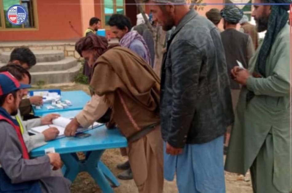 په سرپل کې نږدې ۳۴۰۰ اړمنو کورنیو ته نغدي مرسته ووېشل شوه