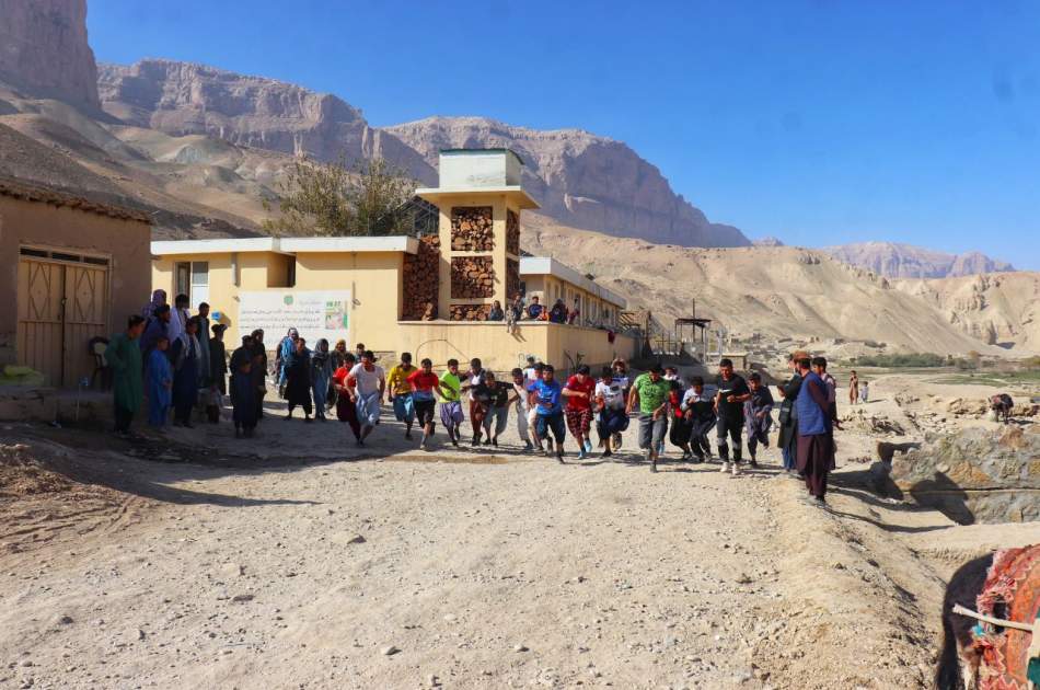 د غور ولایت په چهار سده ولسوالۍ کې د منډې وهلو سیالۍ ترسره شوې