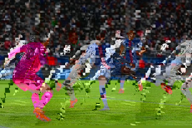 پیروزی دشوار پاریس، توقف ناپولی، اقتدار بایرن و برتری چلسی در دربی لندن