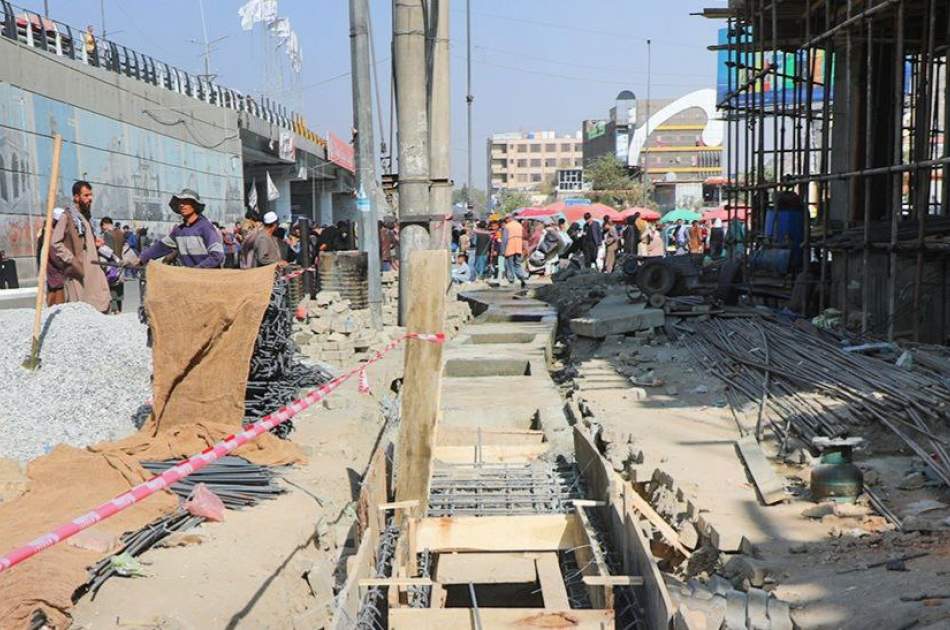 د میرویس میدان - کابل سړک باندې د سطحي اوبو د مدیریت لپاره د اوبو د ویالې جوړول پیل شوي دي