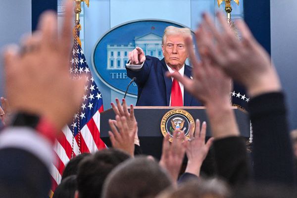 ترامپ: ممکن است به نایجریا نیروی زمینی اعزام کنم