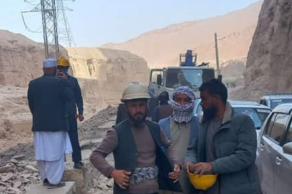 د ازبکستان څخه د وارد شوي ۲۲۰ کیلو ولټه بریښنا مزي د ترمیم پروسه دوام لري