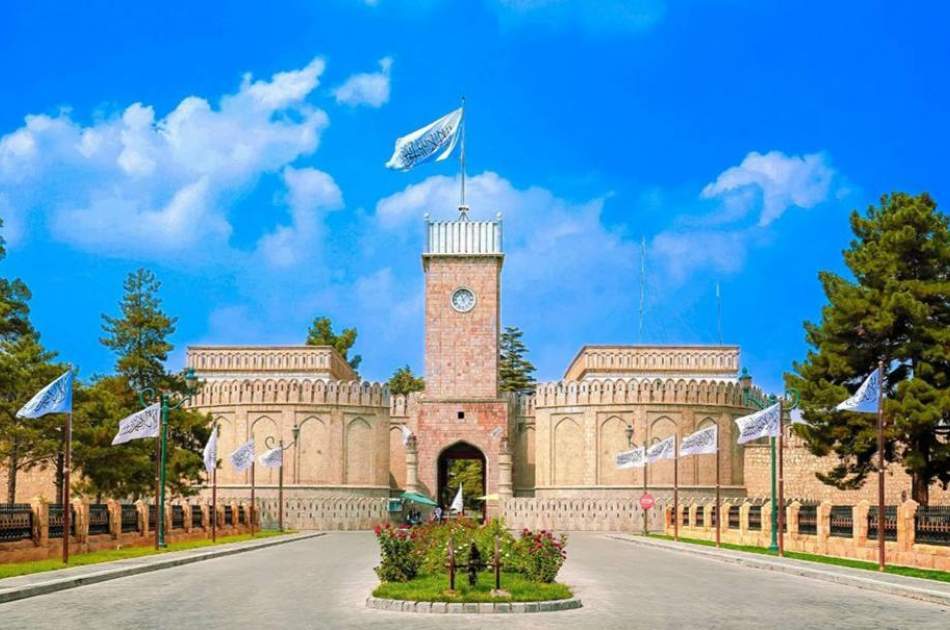 د افغانستان په شمال کې د زلزلې له امله زیانمنو شویو کورنیو سره د اسلامي امارت خواخوږي