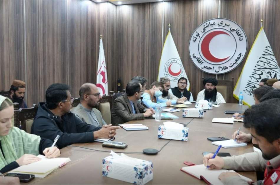 د سرې میاشتې نړیوال همکاران: موږ د زلزلې ځپلو کورنیو سره د مرستې لپاره بشپړه همکاري کوو