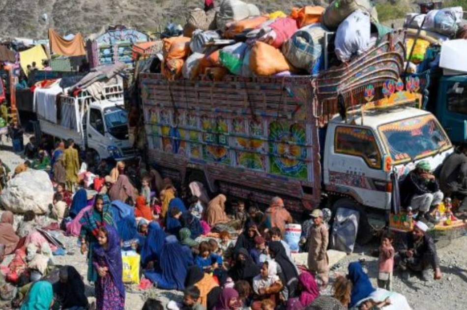 عودة أكثر من 16 ألف مشرد أفغاني طوعيا وقسريا  من باكستان وإيران في يوم واحد