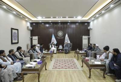 لقاء وزير الصناعة والتجارة مع أعضاء غرفة التجارة والاستثمار؛ التأكيد على حل تحديات التجار الأفغان في باكستان