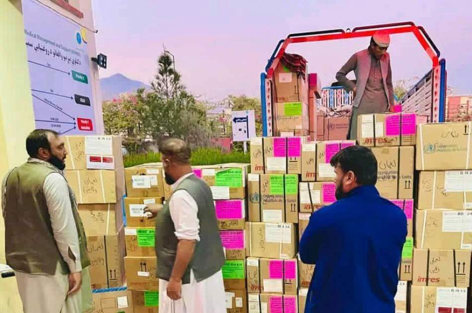 د لغمان ولایتي روغتون ته د ۸۰۰۰ ډالرو په ارزښت شپږ روغتیايي کټونه ورکړل شول