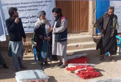 توزیع کمک نقدی، خوراکی و غیرخوراکی برای بیش از ۴۰۰ خانواده آسیب‌دیده از زلزله در سمنگان