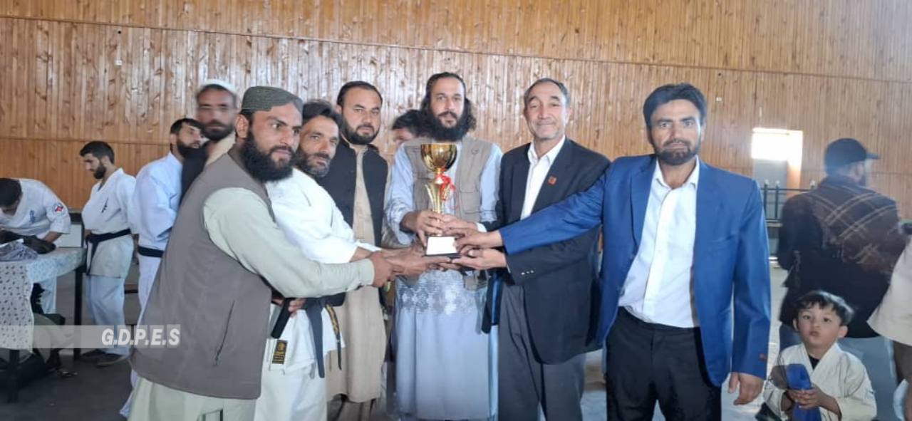 پایان رقابت‌های کاراته با اشتراک ۵۲ ورزشکار با قهرمانی تیم لوگر