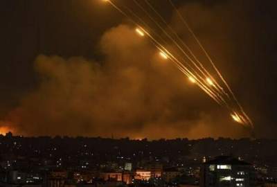 ۱۴ پایگاه مهم نظامی آمریکا در منطقه هدف قرار گرفت/ اجرای موج‌های سوم تا پنجم عملیات «وعده صادق ۴»  