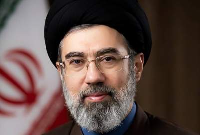 فوری/ انتخاب آیت‌الله سید مجتبی خامنه‌ای(حفظه‌الله تعالی) به عنوان سومین رهبر انقلاب اسلامی