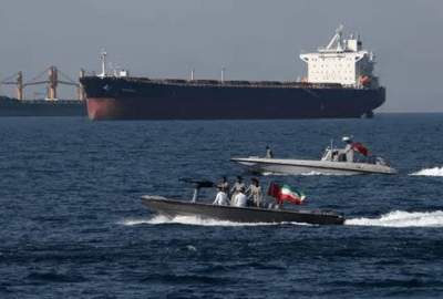 الشرط الجديد لإيران لعبور ناقلات النفط من مضيق هرمز: النفط مقابل اليوان