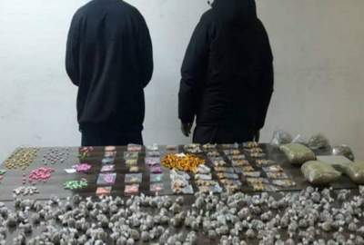 په کابل کې ۳ کسان د ۱۶۰۰ مخدره توکو ګولیو او ۵ کیلوګرامه چرسو سره نیول شوي دي