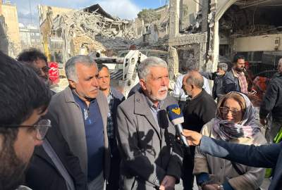 بازدید وزیر فرهنگ ایران از کنیسه تخریب‌شده «رفیع‌نیا»؛ برای جنگ‌افروزان مسلمان، مسیحی و یهودی فرقی ندارد