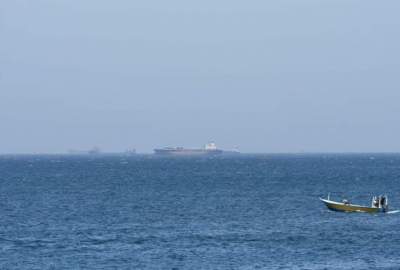 Bloomberg: Two supertankers change course in Strait of Hormuz