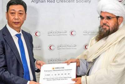 صلیب سرخ چین ۱۰۰ هزار دالر برای سیلاب‌زدگان افغانستان کمک کرد