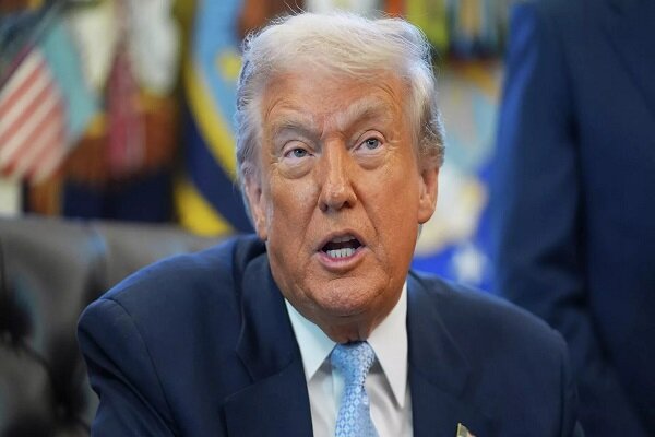 واکنش ترامپ به اعلام آزادی تردد در تنگه هرمز؛ استقبال همراه با تهدید به ادامه محاصره دریایی