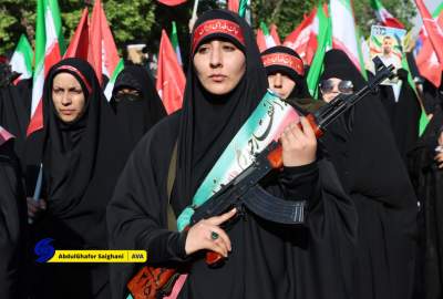رزمایش بزرگ «دختران جان‌فدای ایران» در تهران؛ بیعت با رهبر انقلاب اسلامی و حمایت از نیروهای مسلح ایران