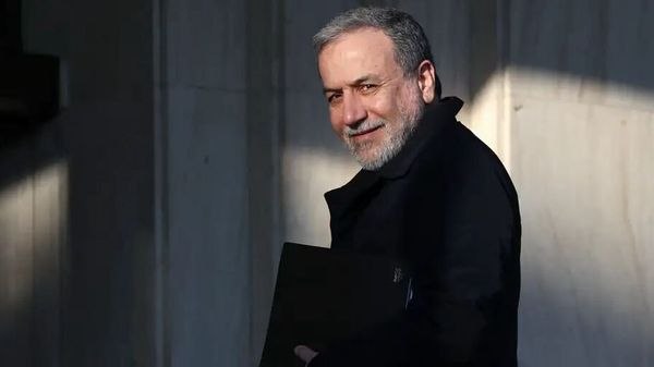 عراقچی پس از مسقط بار دیگر راهی اسلام‌آباد می‌شود
