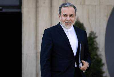 وزیر خارجه ایران برای رایزنی با مقامات چینی عازم بیجنگ شد