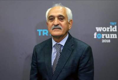 سپنتا: د افغان ملت اراده د اټومي بم په پرتله قوي ده / خرم: پاکستان د "افغان" نوم څخه ویره لري