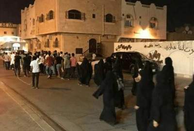 Bahraini people protest against the arrest of Shia scholars