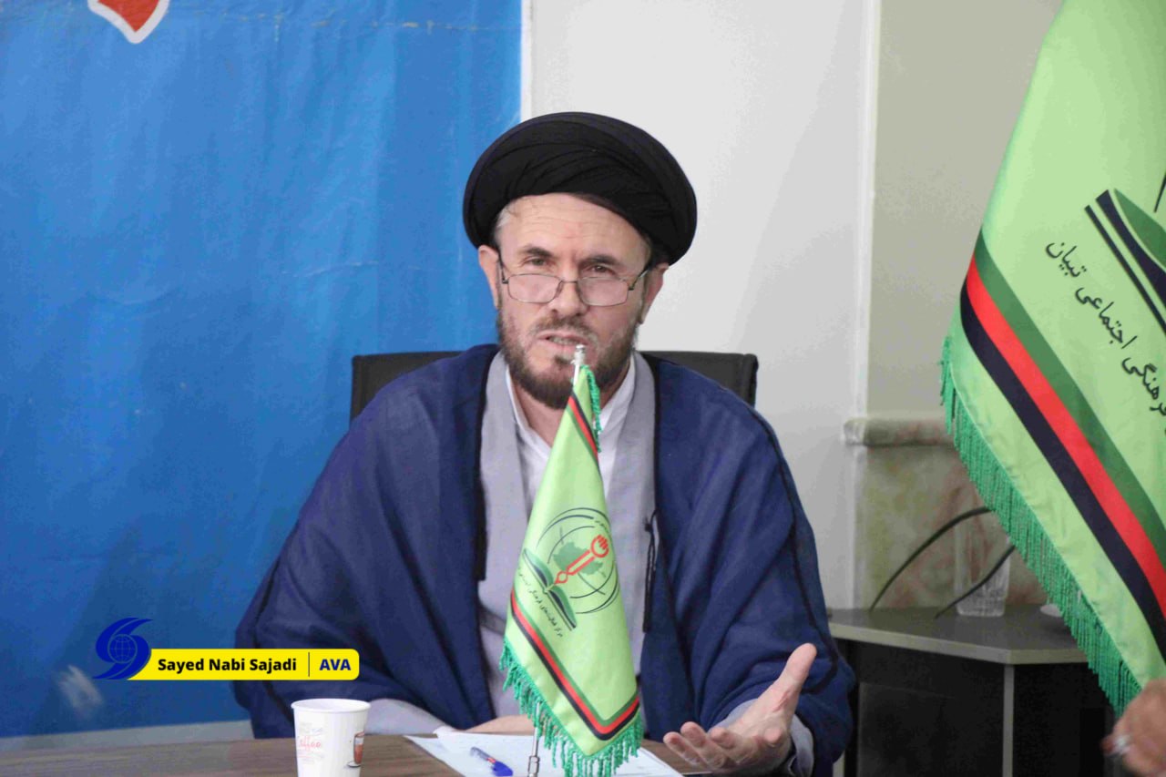 تأکید مسئول دفتر مرکز تبیان در قم بر جمع‌آوری فتاوا و پیگیری انتشار رساله عملیه حضرت امام سیدمجتبی خامنه‌ای حفظه‌الله‌تعالی