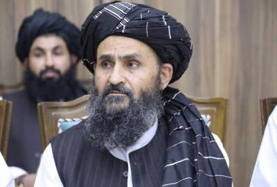 وفد من إمارة الإسلامية برئاسة الملا برادر يتوجه إلى إيران للمشاركة في مراسم تشييع زعيم الثورة الإسلامية الشهيد