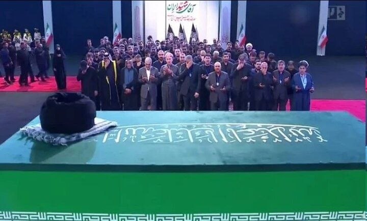 حشد شعبی: آمادگی کامل برای برگزاری مراسم تشییع رهبر شهید انقلاب اسلامی اتخاذ شده است