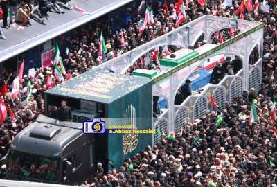 حماسه جاودانه و میلیونی تهران؛ آن‌گاه که خورشید، شرمنده عشق یک ملت شد  <img src="https://cdn.avapress.net/images/picture_icon.png" width="16" height="16" border="0" align="top">