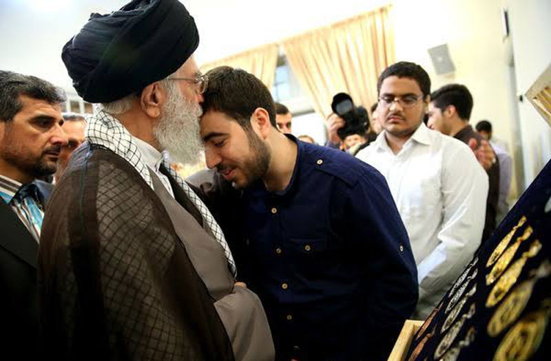 تأثیر اندیشه‌های رهبری بر بیداری اسلامی / کدام ویژگی‌های رهبری برای نسل جدید الهام‌بخش است؟