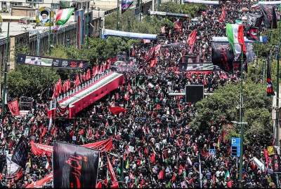 الوداع الأخير لجثمان قائد الثورة الشهيد في مشهد المقدسة؛ وداع لا يُنسى أبداً