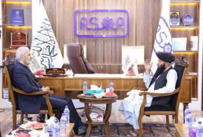 أفغانستان وإيران تتفقان على تطوير التعاون المعياري ورفع جودة السلع